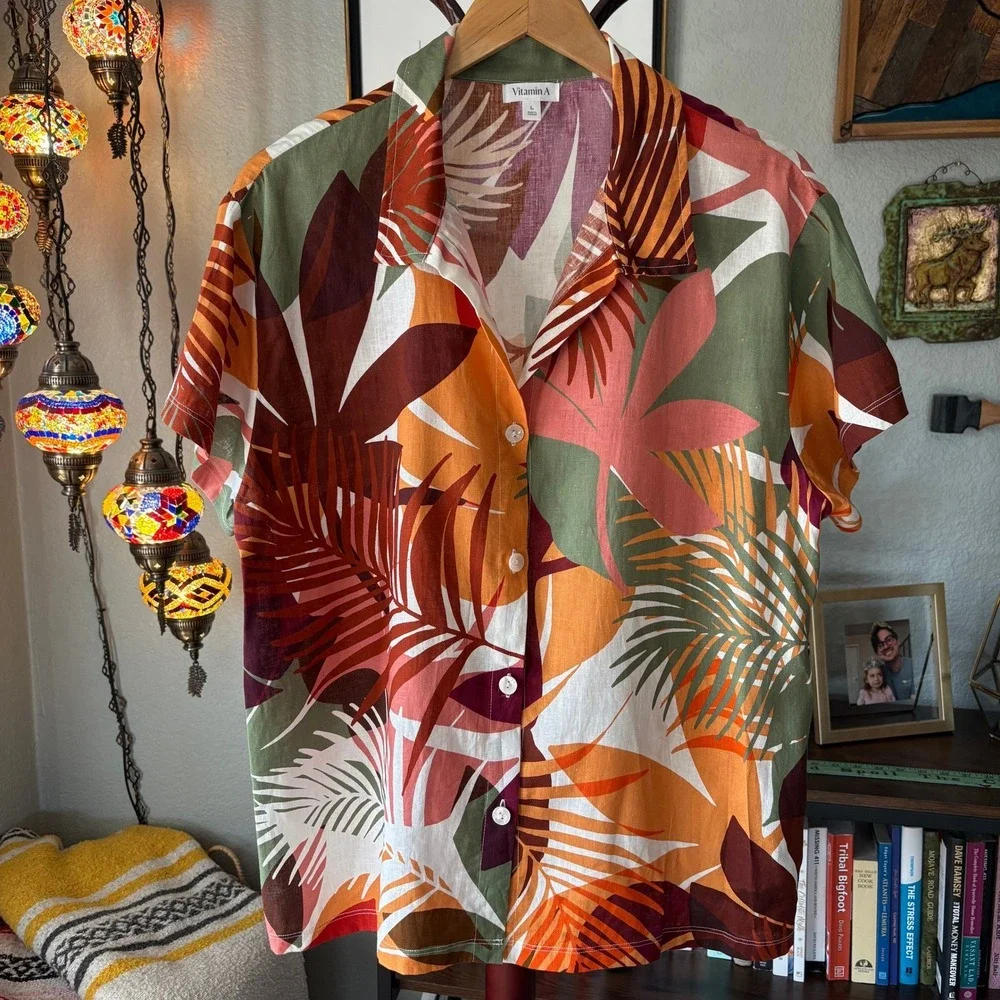 Vitamin A Tropical Linen Blend Button‎ Front Shirt Leafy Resort Aesthetic Size L